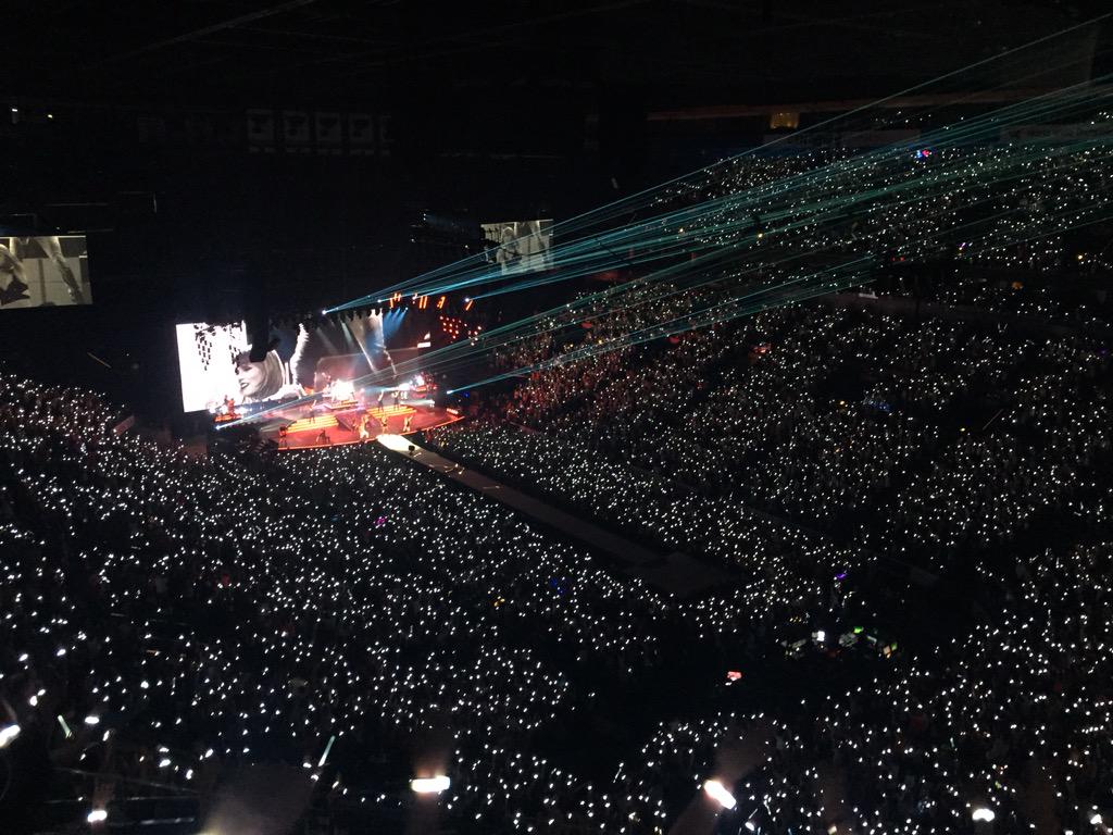 gingerjonathan's tweet image. Still at a loss for words to describe this incredible evening. Well done, @taylorswift13, well done. #1989WorldTour