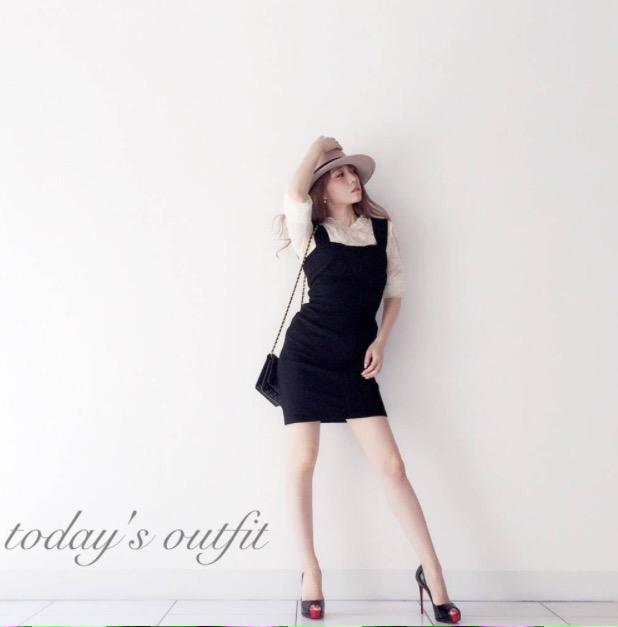 maneshitai_code's tweet photo. 【おりもあい】
トップス→Lily Brown
ワンピース→FRAY ID
バッグ→CHANEL
シューズ→ChristianLouboutin

真似したいと思ったらRT♡ https://t.co/LB8hiExM1N