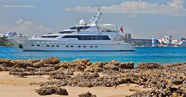 AUcharters's tweet photo. Look at hiring #oscarii on #sydneyharbour this #Christmas. Suits up to 64 #stylish #elegant http://t.co/j8yL9UbedA http://t.co/TOrH2wKZ8f