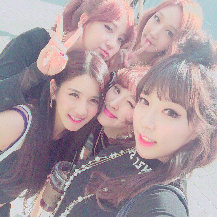 Global_Icon's tweet photo. 오늘 밤8시~ (4번째 순서)
SBS MTV "THE SHOW"   GI(지아이) 첫방송!!!
본방사수 하실거죠??!! ^^ http://t.co/YhQxV1GzdQ