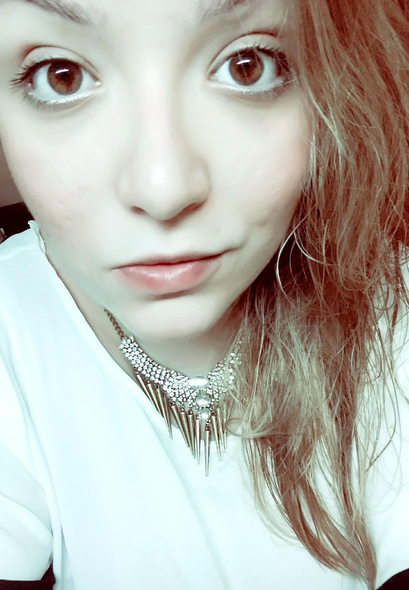 xoxetteh's tweet photo. Buenos dias por la mañana :3 #GoodMorning #rubia #Instagram #instaselfie #martes #eyes #xoxo #xoxe #xoxeteh #days http://t.co/5683sjgYHq