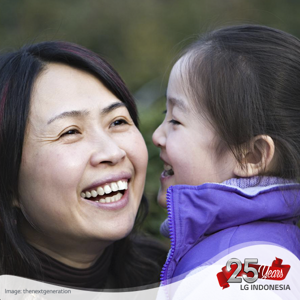 Ajarkan anak melakukan sendiri hal yang mudah, ini akan melatih kemandiriannya, Sahabat LG. #LGLovesChildren