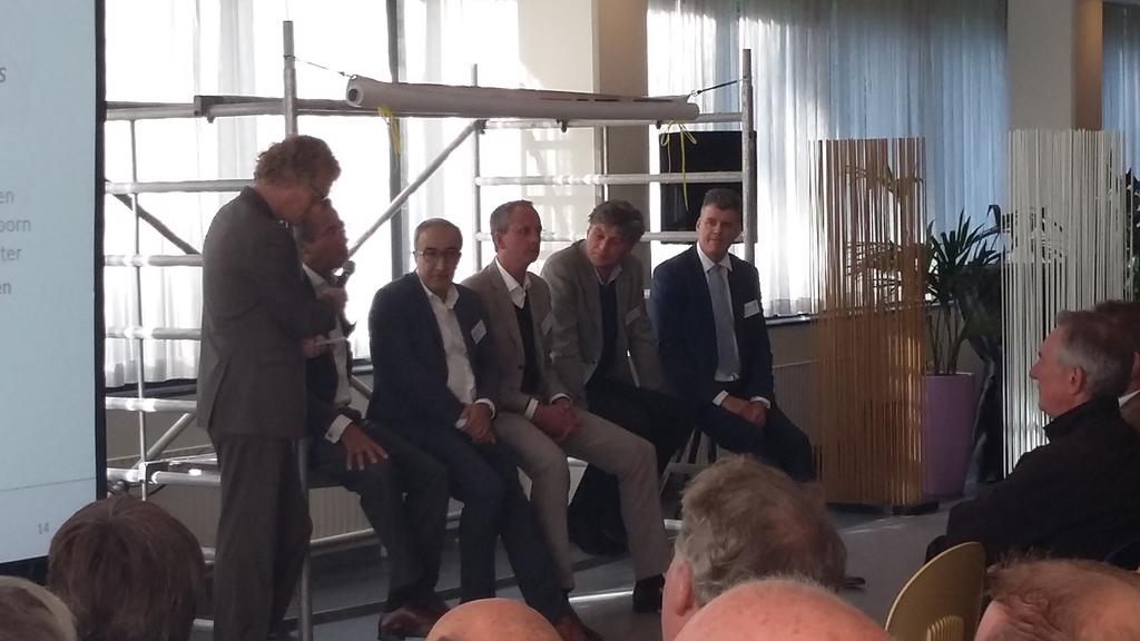 Symposium 'Stimuleringsfonds in de steigers' : ambassadeurs letterlijk in de steigers! @bouwendnloost <a href="/BouwendNL/">Koninklijke Bouwend Nederland</a>