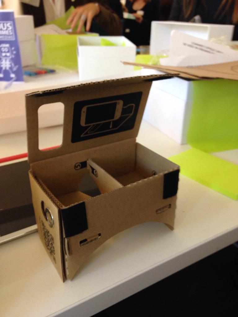 Kurieus2com's tweet image. Tadaaaa!#BCD5#googlecardboardmonté!!!