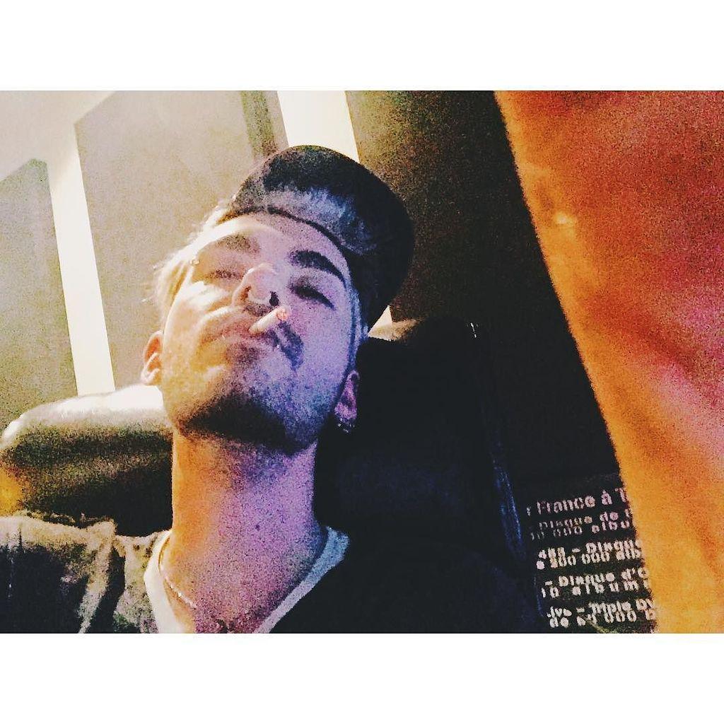 tokiohotel's tweet photo. #studio #newmusic #tokiohotel http://t.co/fMXp2UYF0K http://t.co/zXsGdjipUk