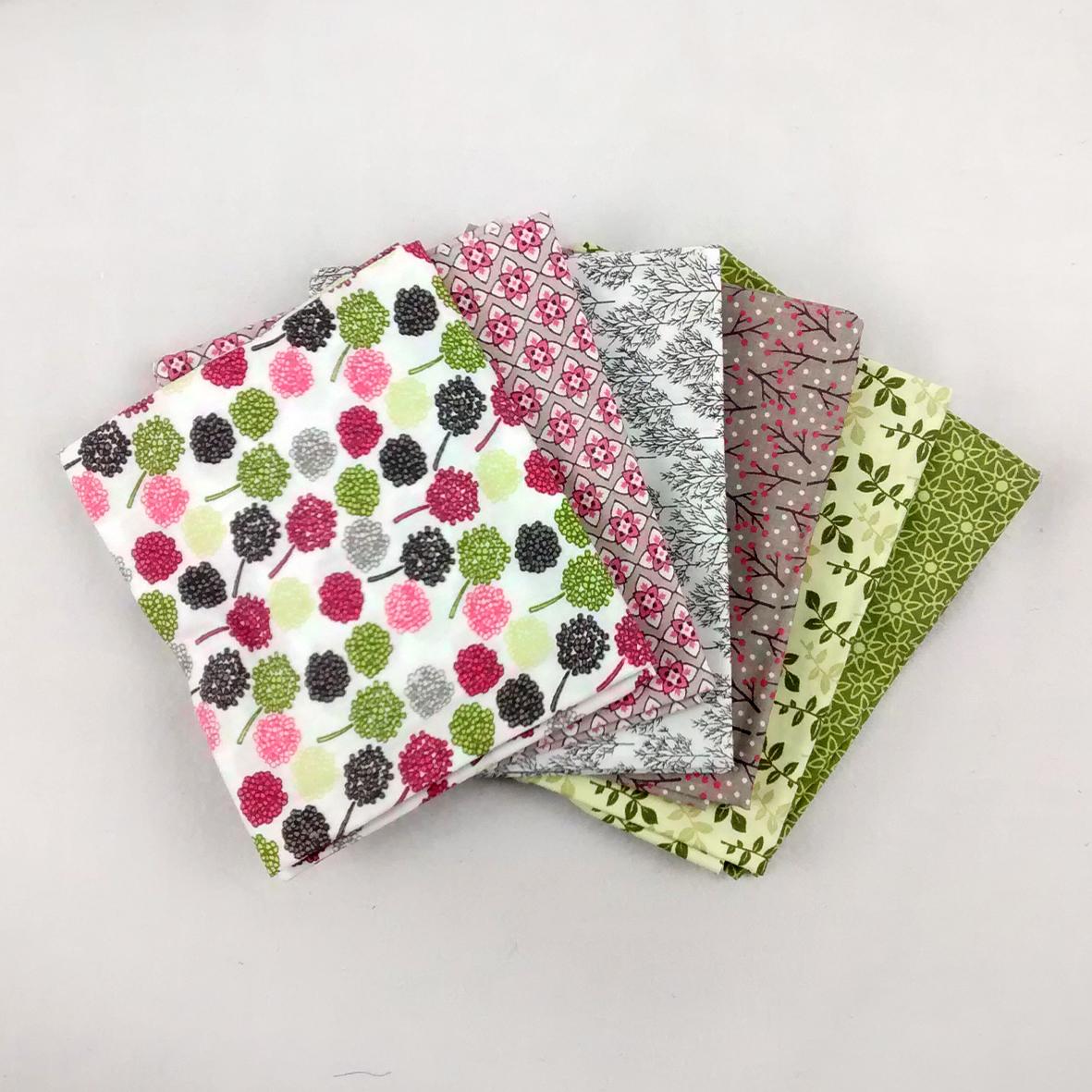 craftcottonco's tweet image. Hey, hey, hey, it’s Trending Tuesday!
Check out #Autumnin3words – some great messages! Ours is Loving Autumn Fabrics!