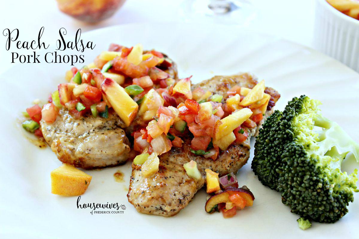 bit.ly/1O5Li5m Peach Salsa Pork Chops #PorkChops #PeachSalsa #FrederickHousewives #Healthy #Dinner #Recipe