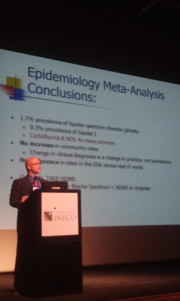INECOArgentina's tweet photo. #Simposio2015 Prof. Eric Youngstrom diserta sobre #BipolarDisorder http://t.co/qnuOYU8Roh