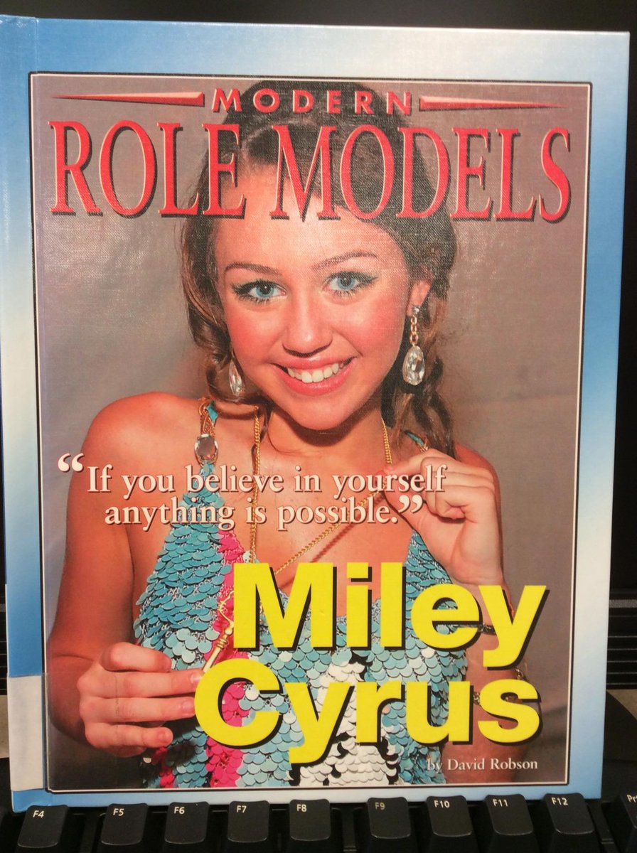 EndQuotesGame's tweet photo. "If you believe in _yourself_, anything is possible." ~ Miley Cyrus #EndQuotes #BestCoverEver http://t.co/x5QwVO51Sy