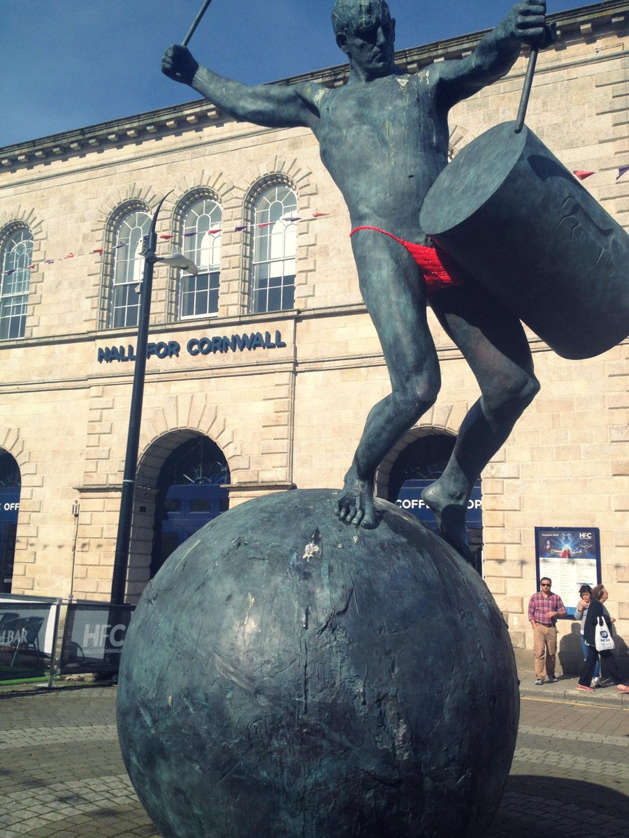 Truro is feeling @FullMontyPlay fever! Even The Drummer is getting involved! bit.ly/1zE6X8m