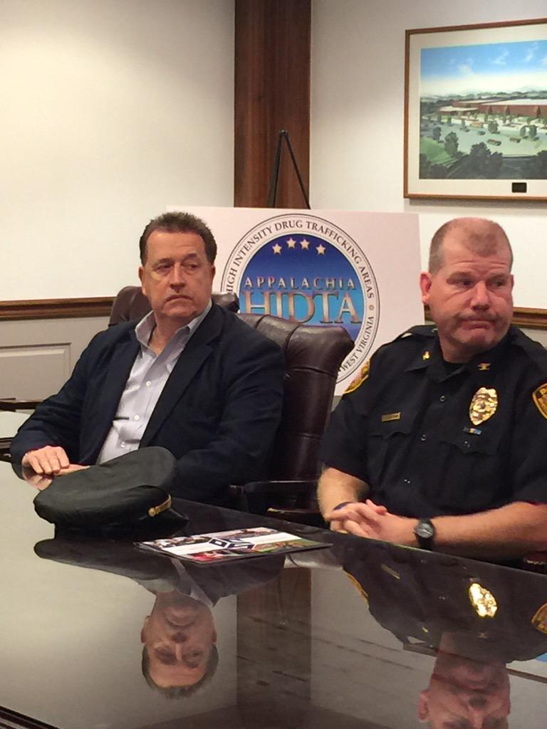 NDWVnews's tweet photo. #WheelingPD and @SheriffOhioCO recognize need to balance enforcement and prevention to reduce drug abuse. http://t.co/ssXreELlbJ
