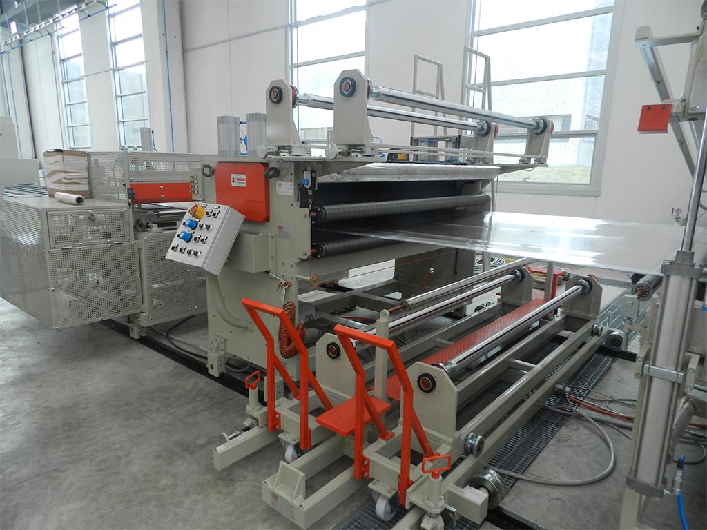 Фабрика поликарбоната. Полидин новотитаровская. Завод поликарбоната. Завод по производству сотового поликарбоната. Завод по изготовлению поликарбоната.