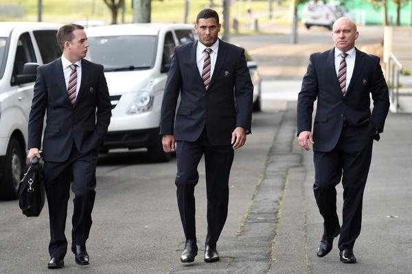BREAKING | Broncos skipper Justin Hodges will play in Sunday's #NRLGF. trib.al/cbGp5XR