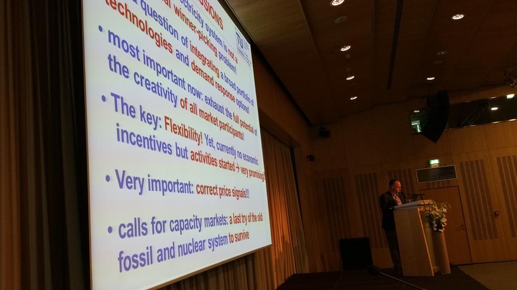 BrianVad's tweet image. Haas from @tuvienna requests new market in #energyunion dubrovnik2015.sdewes.org/special.php?s=… #sdewes2015 #smartenergysystems