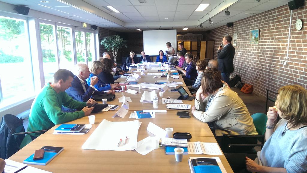 maarten_ro's tweet photo. Vanmorgen samen met #Etten-Leur, #halderberge en #aalburg hoe het makkelijker te maken voor #burgerinitiatieven http://t.co/5DCXBdZPFp