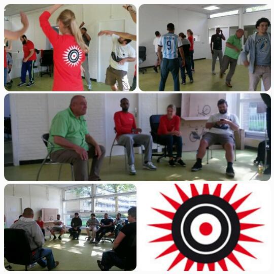 BuurtwerkZM's tweet photo. Leuke workshop #improbattle voor het hele #jongerenwerk team. #buurtwerk http://t.co/bqavFrCweC