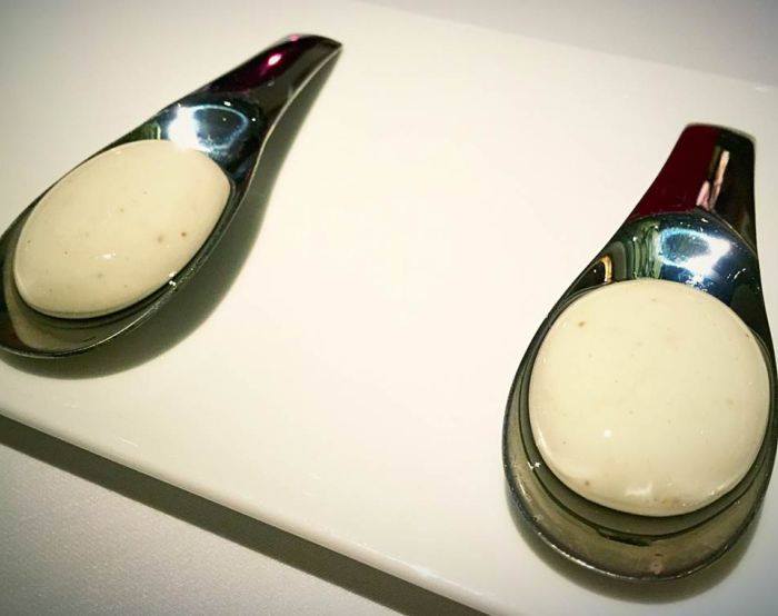 lavtotalk's tweet photo. Happy heart wid some yum delicacies #GagganMadeInIndia #luxury #foodie #foodgasm #WorldHeartDay #DusitDevarana http://t.co/rGCrVO6Nvz