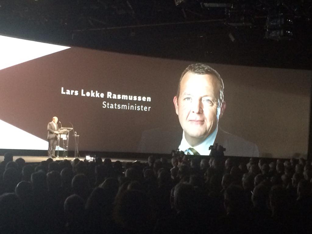 Jens_HolstN's tweet photo. . @larsloekke Danish companies should be more involved in commercial space science #DanskIndustri #talent #topmodet http://t.co/CxCHgkHUC9