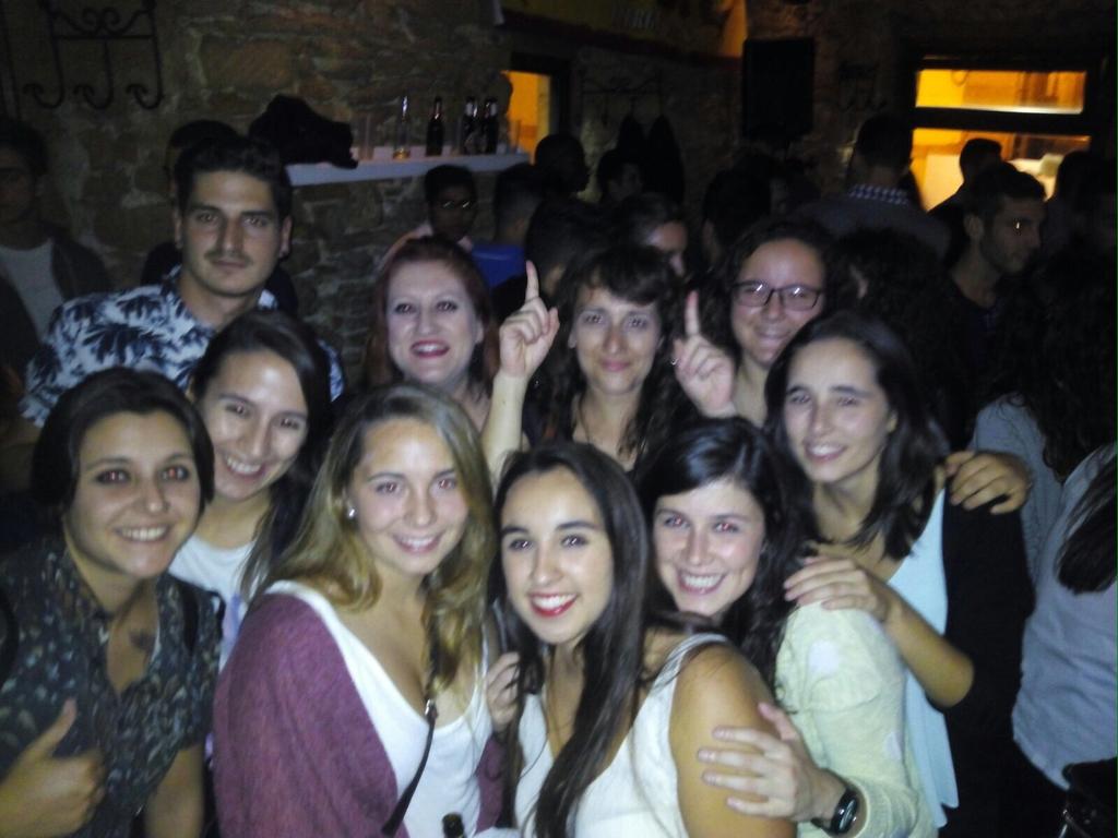 oviedophoenix's tweet photo. Haciendo equipo en nuestro pub preferido @ElJudaPub http://t.co/7Pw1aaYUnS