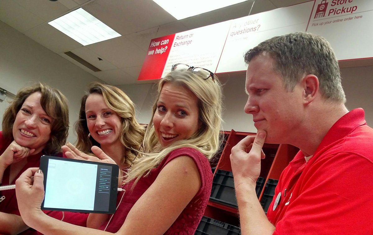 HaileyDBoling's tweet image. This ETL team is excited to have Ship to Store! Great training Heidi!  #youmaketarget @OneEyedLance @Schreibi_Knight