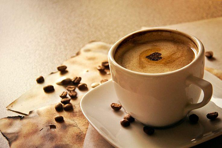 Кофейные чашечки. "На чашечку кофе…?!". Красивый кофе. Красивые кофейные чашки. Красивая чашка кофе.