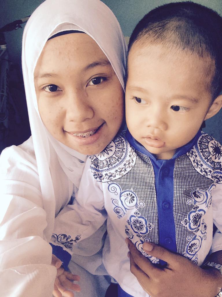 tini237_'s tweet photo. Me with my nephew http://t.co/7QTlMwclnY
