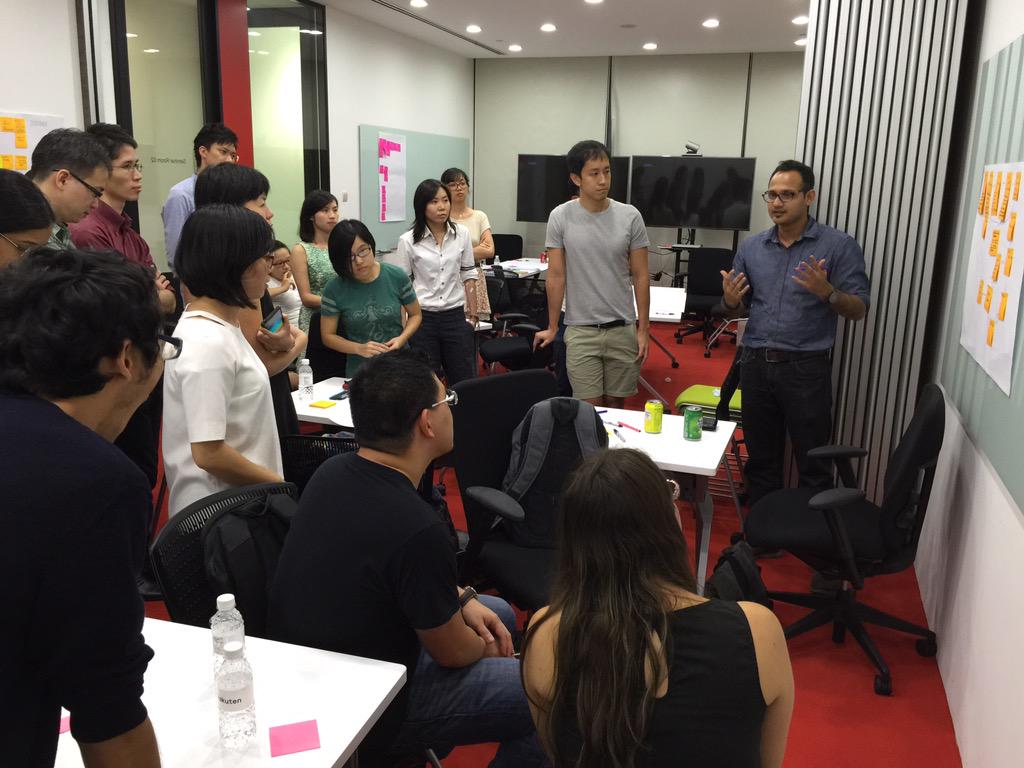 RVikiDesign's tweet photo. Two groups sharing their approach to a revamp. @IxDASG #ux #design #meetup #sg http://t.co/77gOqJoR6G