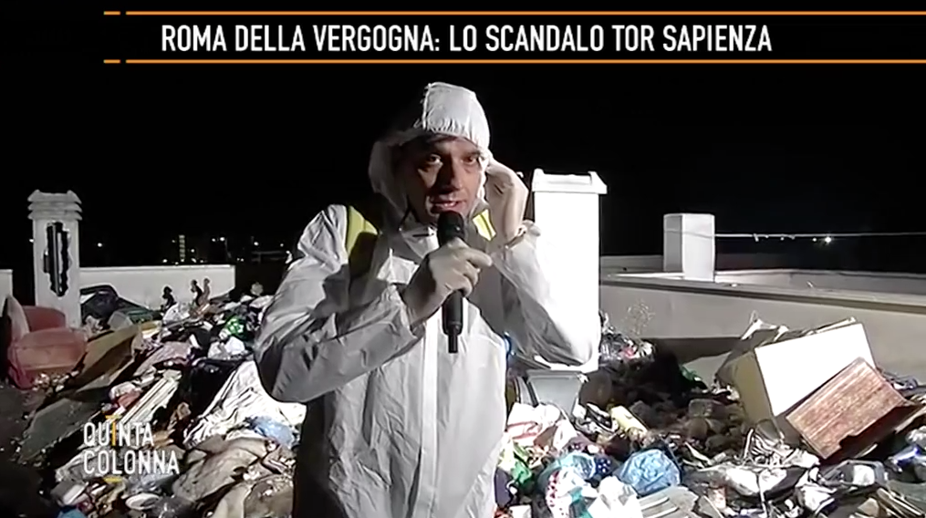 Un altro momento tratto dalla #diretta di #QuintaColonna.
#Rete4 #Mediaset #TorSapienza

goo.gl/1mIBRq