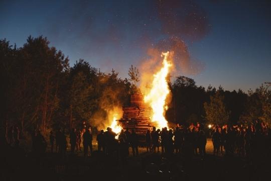 LittlebyListen's tweet image. .@PinestockFest has become a signature Indiana event. Our review of this year's fest: littlebylisten.com/2015/09/29/pin…