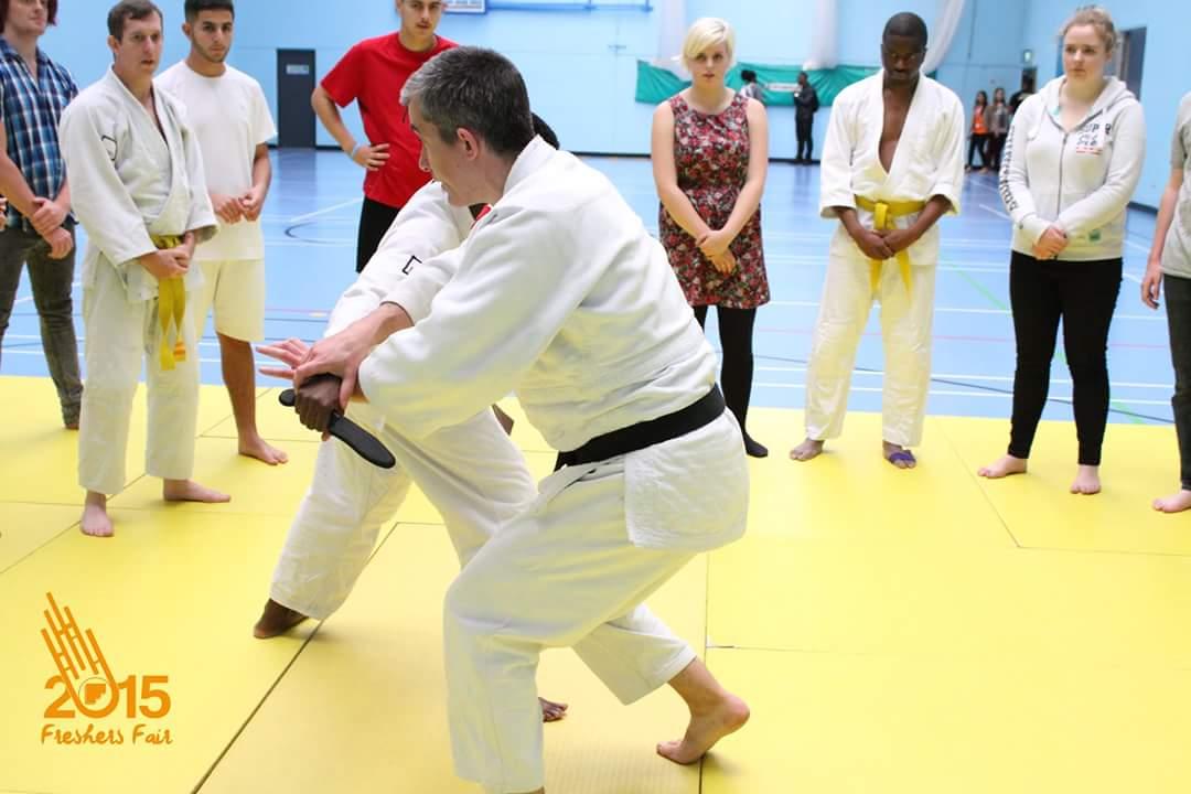 WaterlooJuJitsu's tweet photo. Join our Free Taster session 7pm tonight @londonnautical @LSBU @lsbsu http://t.co/MEmZPyVlnv #LoveJitsu #London http://t.co/rgVeAOvgDV