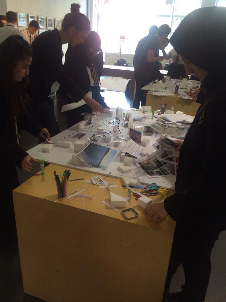 Neil_Quinn's tweet image. Great design workshop this morning @JohnMcAslan with students from @NPCS_N17 #Tottenham