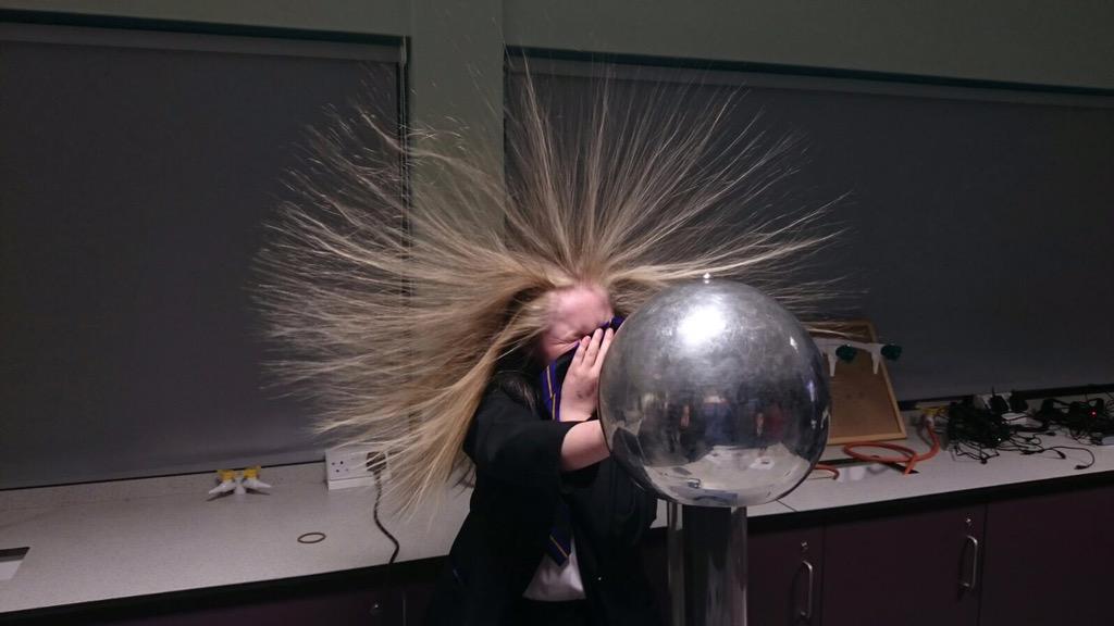 OGA_Sci's tweet photo. Physics in action @OGACADEMY #vandergraff http://t.co/WvxUK7IZmJ