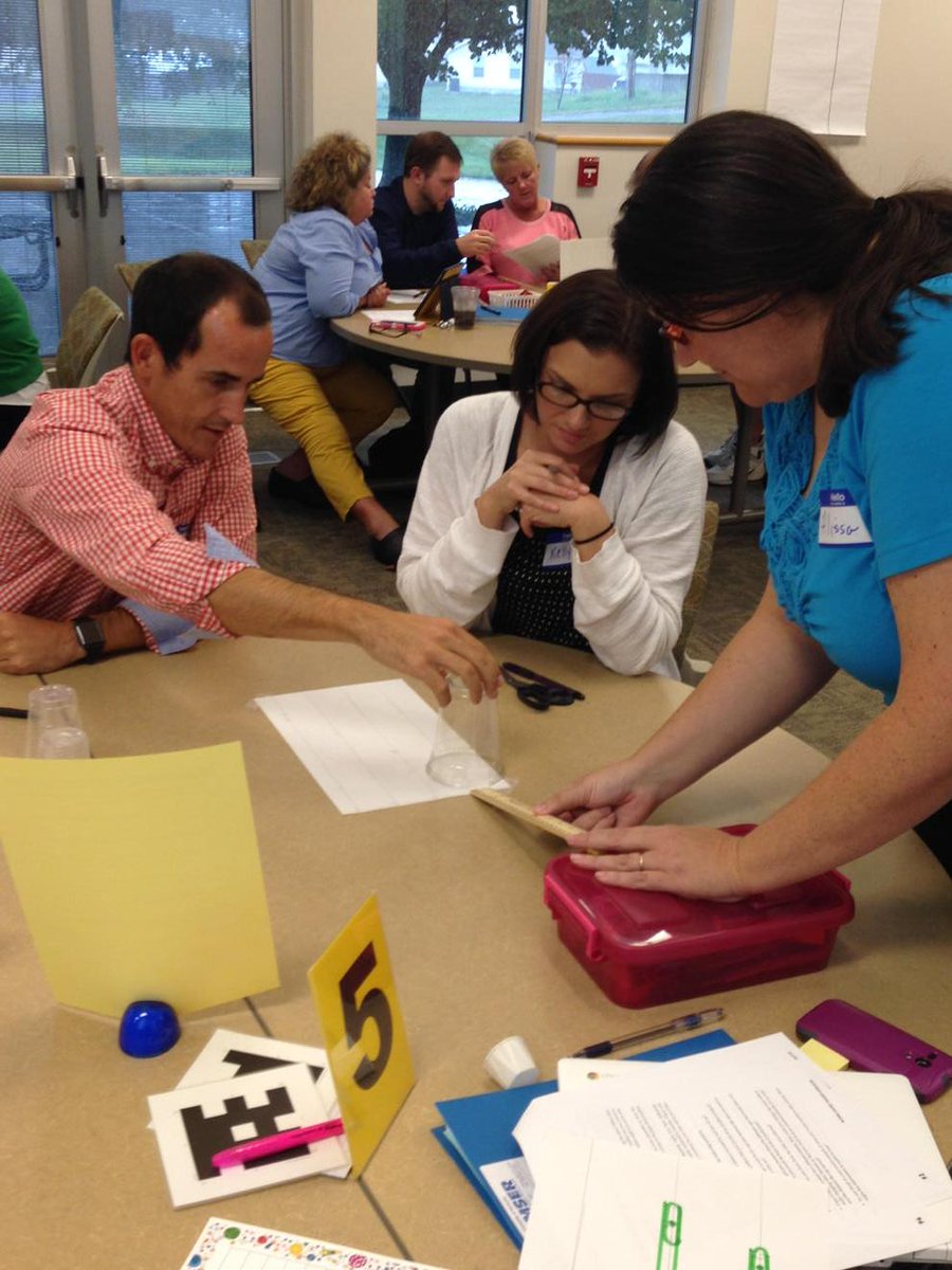 KimWatters5's tweet image. KY science teachers from 19 counties work with #pimser to explore strategies to help students with ACT data rep.