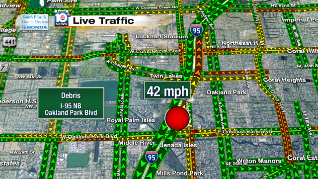 Debris on the road around Oakland Park Blvd on I-95 NB. Speeds at 42mph #traffic #broward @JeniseFernandez http://t.co/gKeWAerUC6