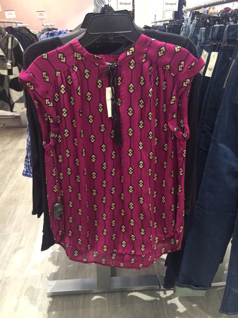 KatharineMich's tweet photo. Loving this lucky brand top @century21stores @JessieHoleva #c21philly http://t.co/mmGXSnKuN0