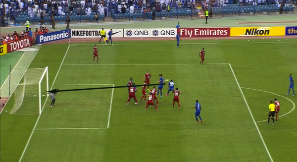 hilalstuff's tweet photo. لحظة تسجيل الميدا الأول للهلال http://t.co/D2aZVQISOQ