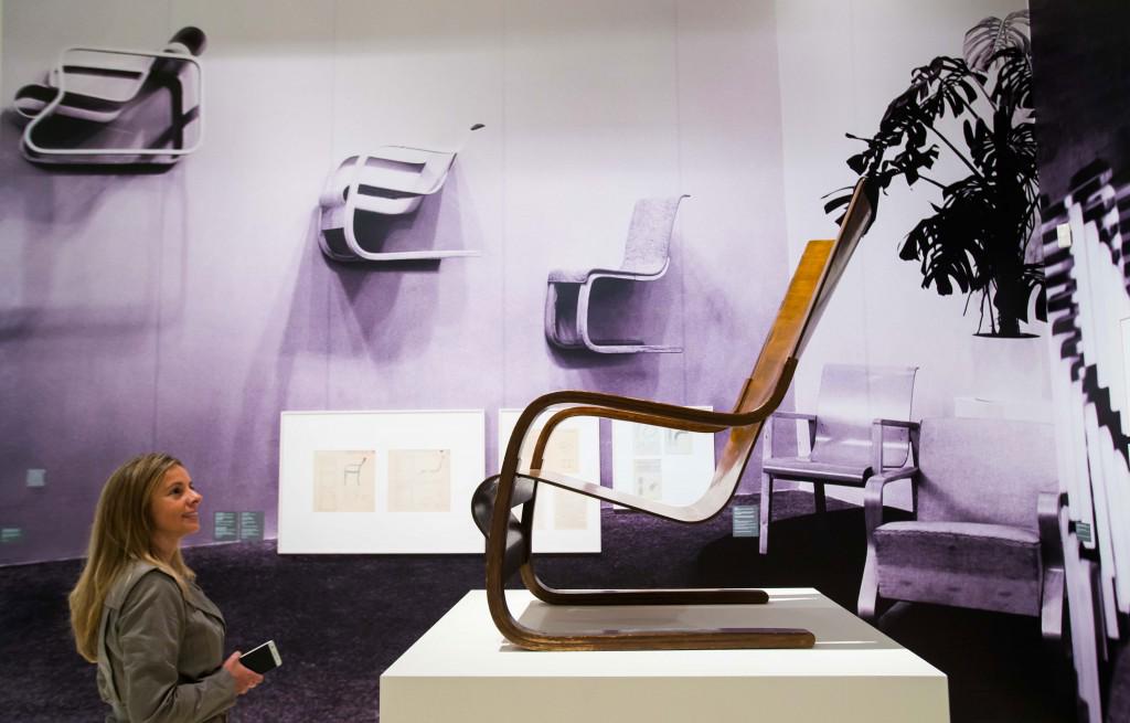 masdearte's tweet photo. Alvar Aalto o lo orgánico. Llega a @CaixaForum Madrid la retrospectiva del “Mago del Norte” http://t.co/Fv1Q42HUOM http://t.co/41H2BJTu5y