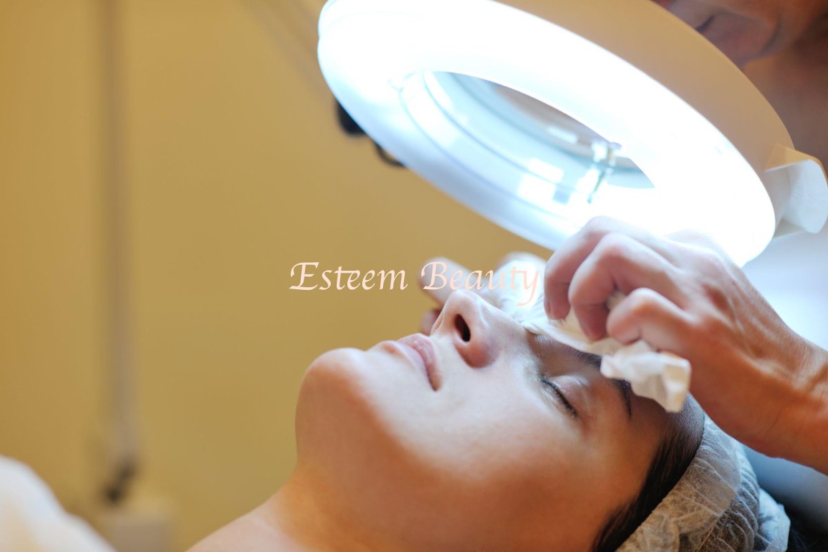 EsteemBeauty's tweet photo. #clogged, #congested and #breakoutproneskin? Try our
DERMATOLOGICAL SKIN CLEARING TREATMENT..
http://t.co/TX2mEREJF5 http://t.co/dt6r8yW9DT