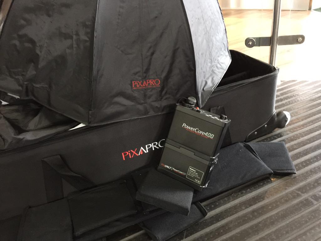 showshoots's tweet image. @PIXAPRO_UK getting ready to shoot #pixaprolighting @EssentialPhoto_  #showshoots #fivosphotography @MonsterGymLtd