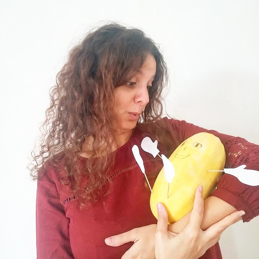 Mamourblogue's tweet photo. Hello Bulot ! Tu as #23sa et tu fais environ la taille d'une courge spaghetti (heureusement pas le poids encore !) http://t.co/tP2qdfHqjc