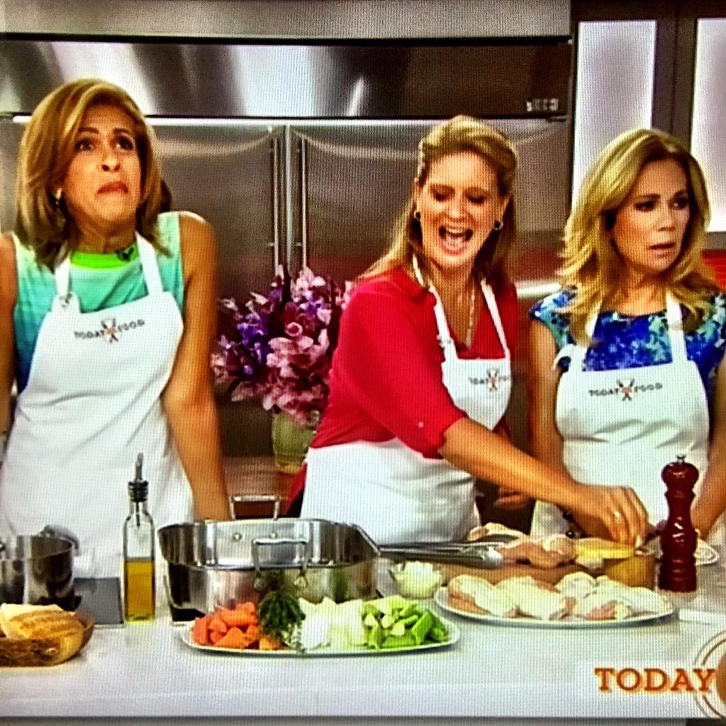 JanJanssonShow's tweet photo. What's going on here? @amandafreitag on @TODAYshow with the ladies &amp; a new book! #chefnextdoor #chopped @FoodNetwork http://t.co/wcSCTxnh5B