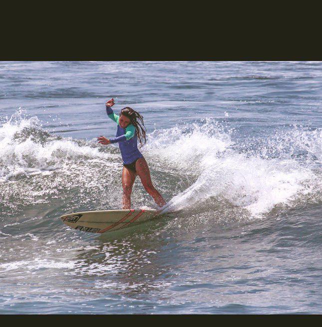 AACabobyBea's tweet photo. Team rider @cecisurfskate gouging this little left hander on her #surfsipuedes surfboard #mibala model, excelent fo… http://t.co/lgF4ITxtA2