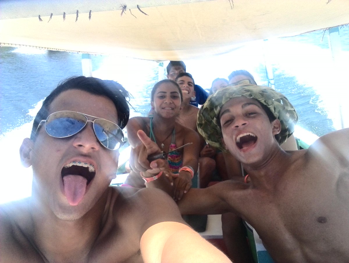 Kleynnersdo's tweet photo. #LagunaLaRestinga #PaseoEnLancha #JeepSafari #GrupoCevezha http://t.co/qxIxMb0RFU