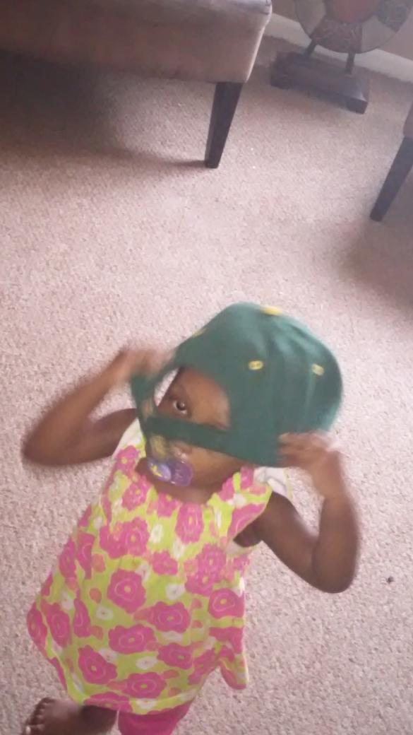 RossCoppage's tweet image. Mia got that #Packers spirit