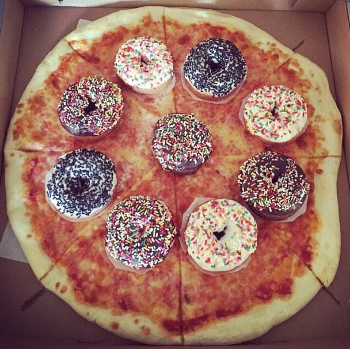 MensHumor's tweet photo. #LunchGoals http://t.co/zN8IAxWfNp