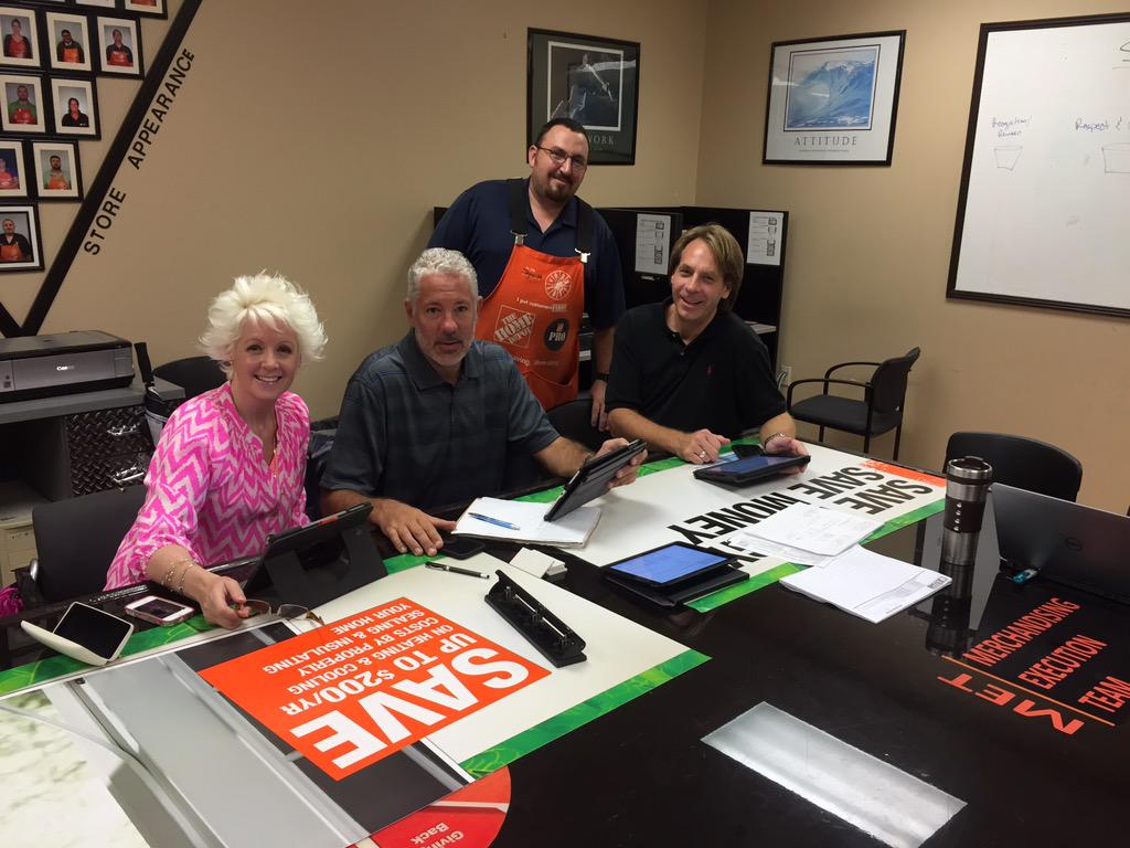 THDJake's tweet photo. Live calendar training with @HD6869 @THDMTucker @kellerhagoodHDI and HDI Elise. Filling Pipeline!
@THDRyanSilcott http://t.co/qbaHC5peJq