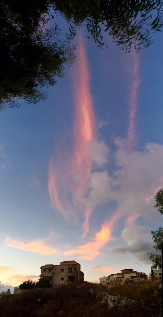 Bitonya's tweet photo. The #sky over #Jadra #breathtaking view 😍❤️ #nofiltration http://t.co/vMlNzgaFGz