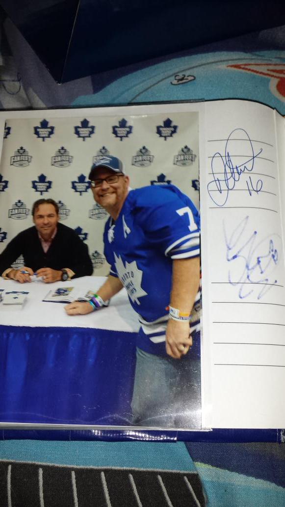 77kingofthereds's tweet photo. @CarltonTheBear @MapleLeafs Had The Pleasure To Meet Both @16DarcyTucker And Ron Ellis At #tmlfanfest http://t.co/7PVZdfkN7n
