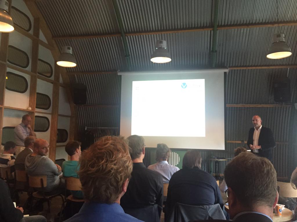 BasLangelaar's tweet photo. #vectrixnl term sheet workshop @dave_dirks @NewionInvest @BasLangelaar http://t.co/dt5DCABAEY