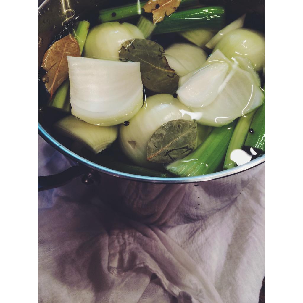 andcompanyeats's tweet photo. Soups are why fall exists so we are getting prepared by makin' that veggie stock! 

#vegan #vegetable #vegetablestock http://t.co/VsxspUdHUI